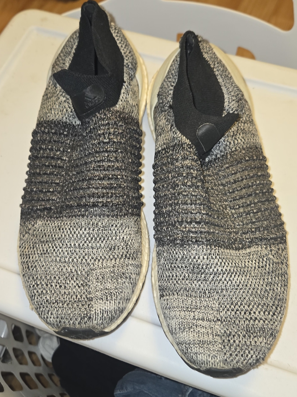Adidas UltraBoost Laceless Oreo